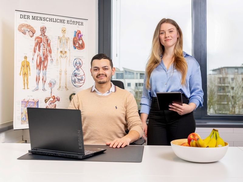 Kevin Griesbeck und Lisa Guggemos: Abnehmen trotz vollgepacktem Alltag - Foto: presseportal.de
