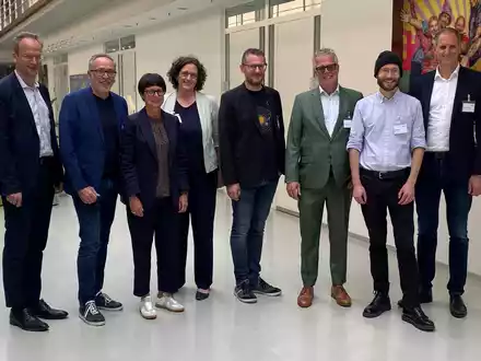 Nachhaltigkeitspakt Medien expandiert national / KI-Leitlinien und neuer Fachbeirat stärken publizistische Verantwortung - Foto: presseportal.de