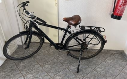 POL-NB: Wer vermisst Street-Buddy und Rad? - Foto: presseportal.de