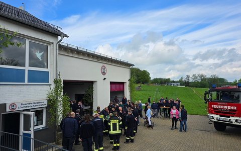 FW Marienheide: Tag der offenen Türe und Einweihung des neuen Schulungsraumes sowie der Umkleide im Feuerwehrgerätehaus Kempershöhe - Foto: presseportal.de