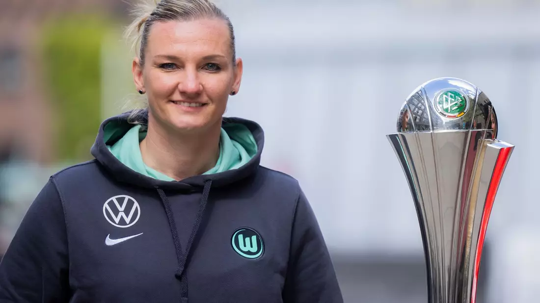 208 Mal traf Alexandra Popp in ihren insgesamt 421 Pflichtspielen für Wolfsburg und ihren alten Club Duisburg. - Bild: Rolf Vennenbernd/dpa