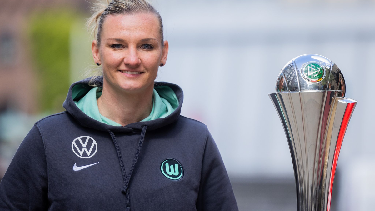 208 Mal traf Alexandra Popp in ihren insgesamt 421 Pflichtspielen für Wolfsburg und ihren alten Club Duisburg. - Foto: Rolf Vennenbernd/dpa