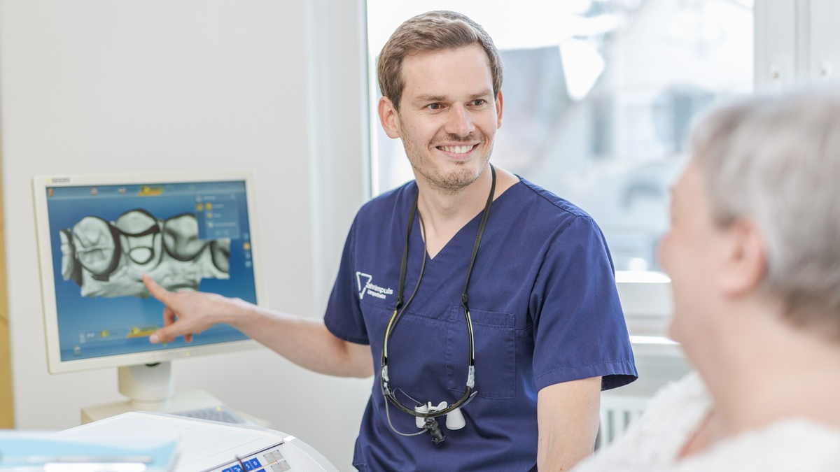 Dr. Philipp Maatz von Zahnimpuls Lampertheim: Ursachen für Dentalphobie - und wie Angstpatienten sie überwinden können - Foto: presseportal.de