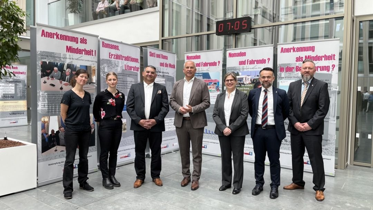 POL-OF: Innenminister Roman Poseck eröffnet Ausstellung 