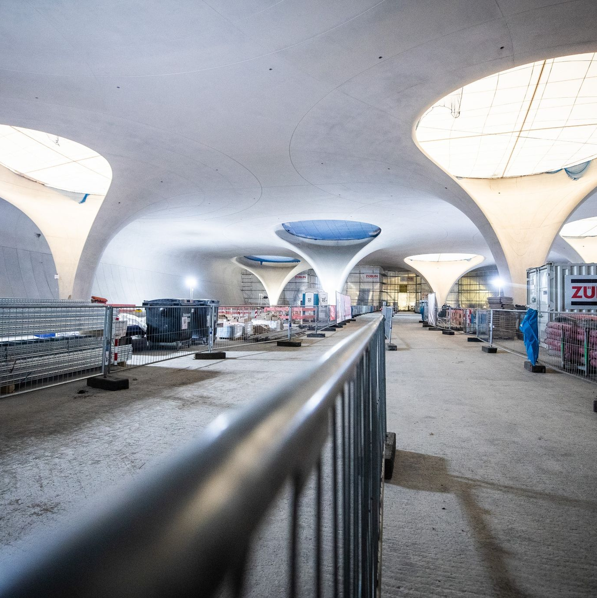 «Tage der offenen Baustelle» am Stuttgarter Tiefbahnhof. - Foto: Christoph Schmidt/dpa