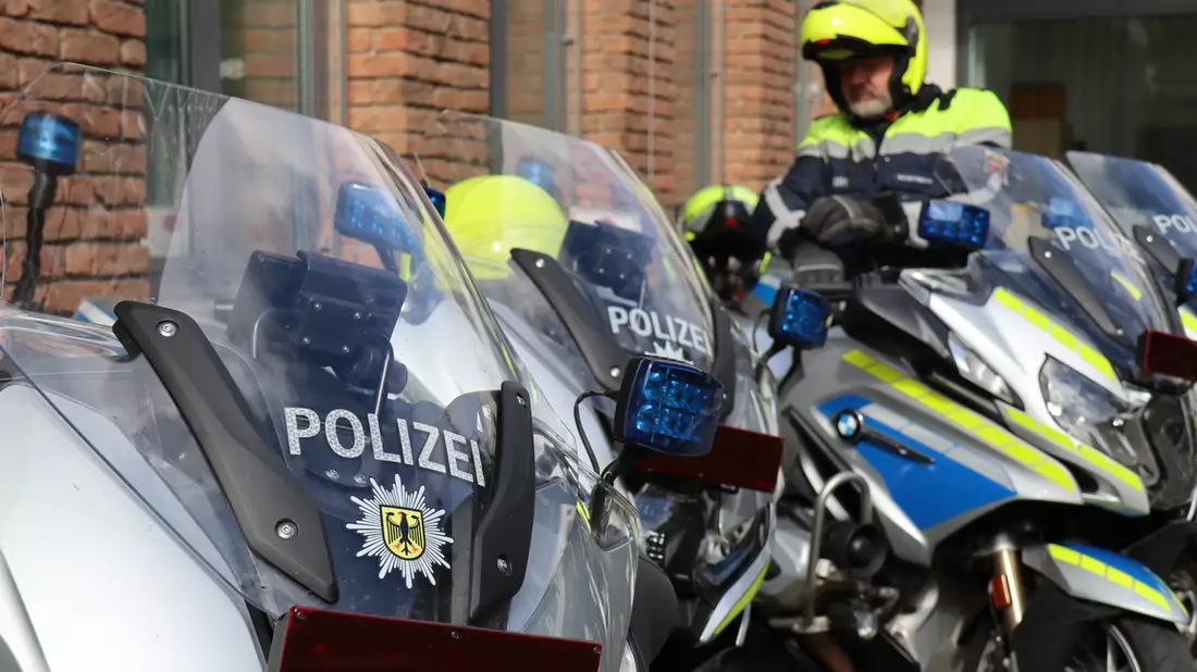 POL-PPTR: Richtig die Kurve kriegen - Motorrad-Sicherheitstag bei der Polizei Trier - Bild: presseportal.de