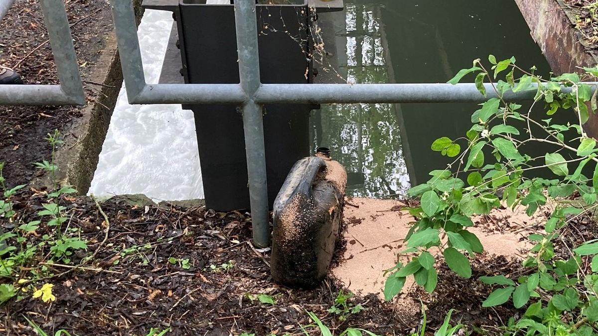 POL-HL: HL-St. Lorenz / Verdacht eines versuchten Tötungsdeliktes: Tatverdächtiger in Untersuchungshaft - Foto: presseportal.de