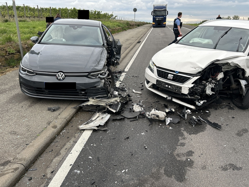 POL-WI-KvD: +++Verkehrsunfall mit 3 verletzten Personen+++ - Foto: presseportal.de