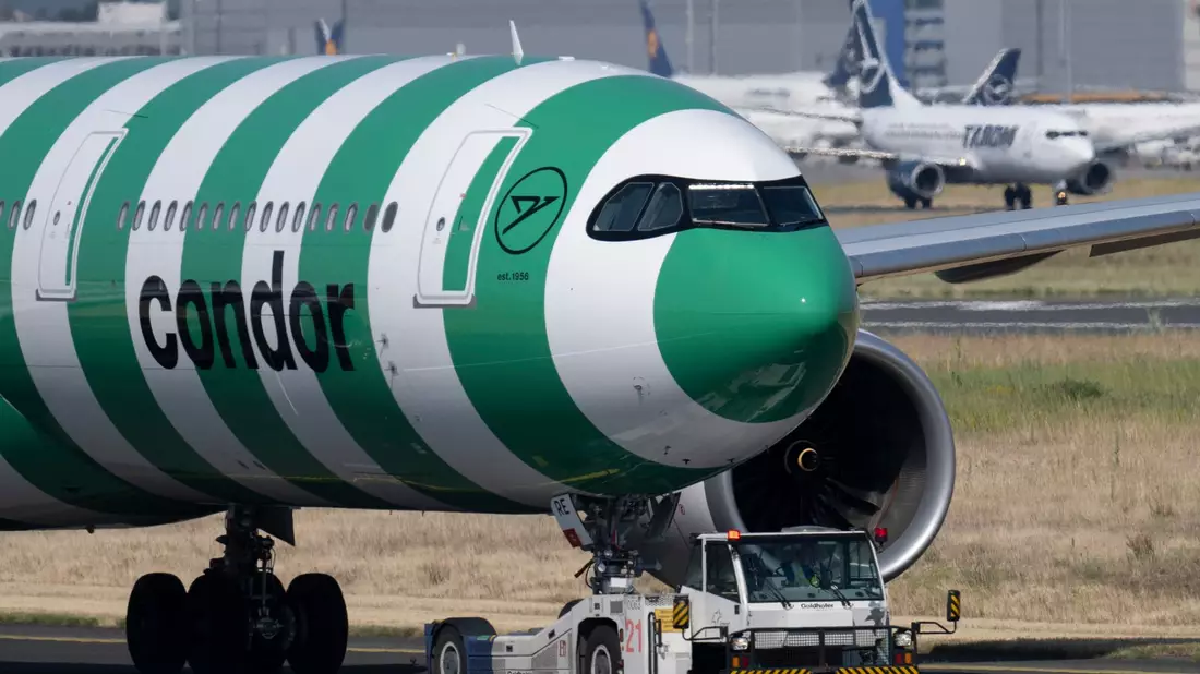 Der deutsche Staat hatte die Condor 2019 mit einem Kredit der Förderbank KfW gerettet, nachdem der damalige Mutterkonzern Thomas Cook in die Pleite gerutscht war. - Bild: Boris Roessler/dpa