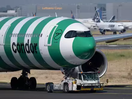 Der deutsche Staat hatte die Condor 2019 mit einem Kredit der Förderbank KfW gerettet, nachdem der damalige Mutterkonzern Thomas Cook in die Pleite gerutscht war. - Foto: Boris Roessler/dpa