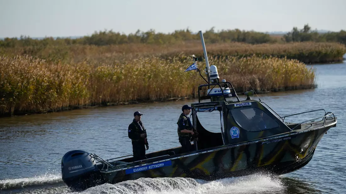 In Griechenland herrscht eine Militärpflicht für alle Männer. Daneben gibt es die Möglichkeit zu einem Zivildienst, der aber doppelt so lang dauert. - Bild: Petros Giannakouris/AP/dpa