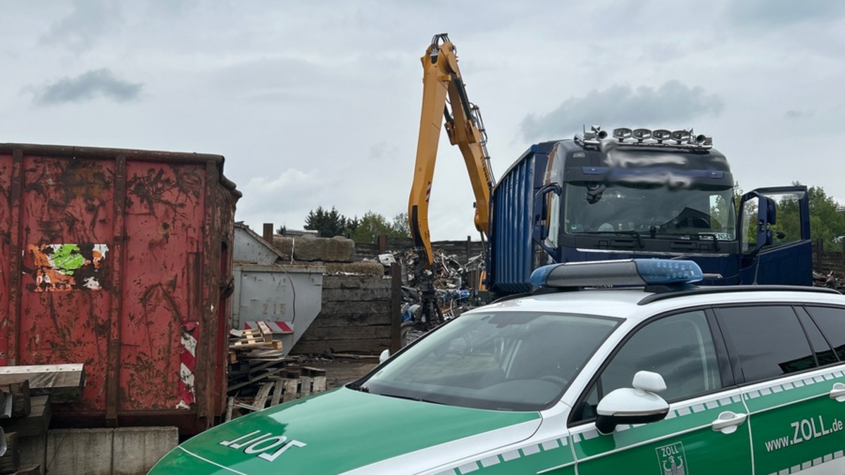 HZA-GI: Gießener Zoll nimmt Abfallwirtschaft in einer regionalen Schwerpunktprüfung unter die Lupe - eine Festnahme - Foto: presseportal.de