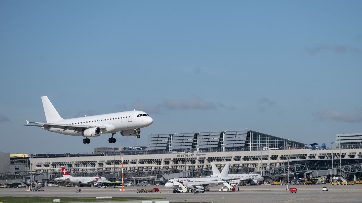Den Flugverkehr klimaschonender auszurichten ist laut einer Studie äußerst schwierg. - Foto: Marijan Murat/dpa
