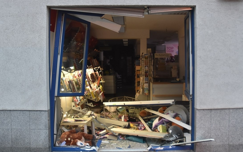 POL-AC: Nach Blitzeinbruch in Geschäft: Polizei nimmt zwei Tatverdächtige fest - Foto: presseportal.de