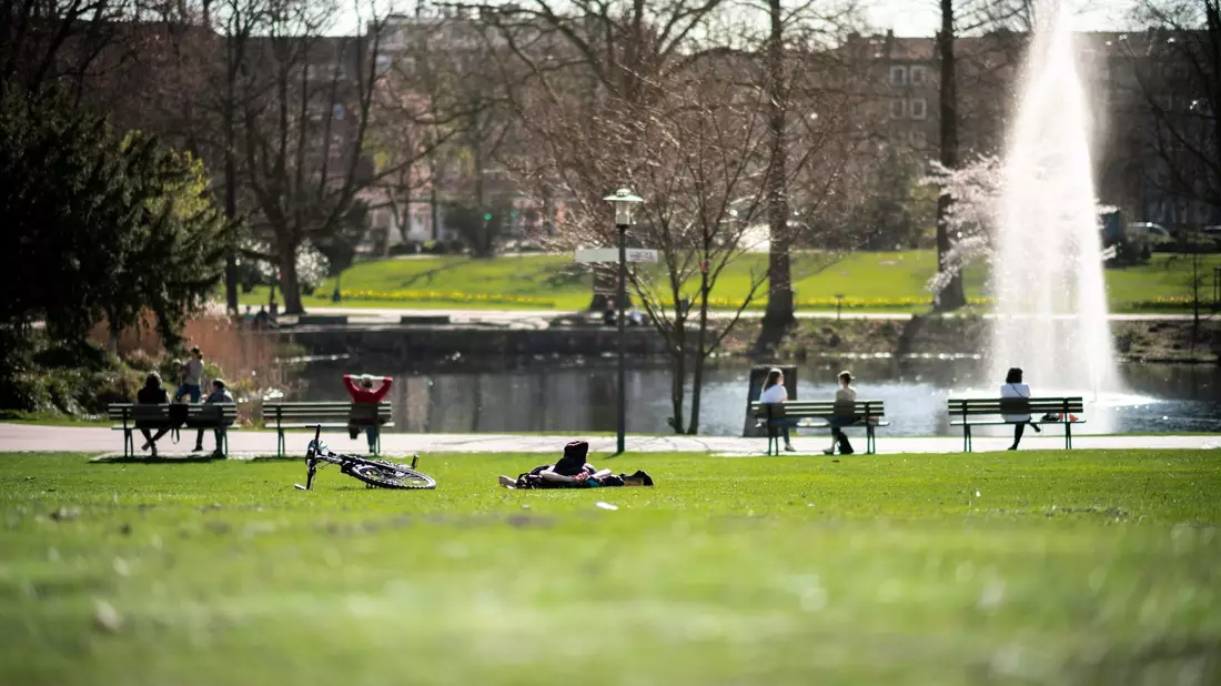 Am langen Himmelfahrts-Wochenende wird das Wetter in Deutschland zumeist frühlingshaft. - Bild: Fabian Strauch/dpa