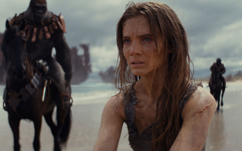 Noa (gesprochen von Owen Teague) in einer Szene des Films «Planet der Affen: New Kingdom» - Foto: -/20th Century Studios/dpa