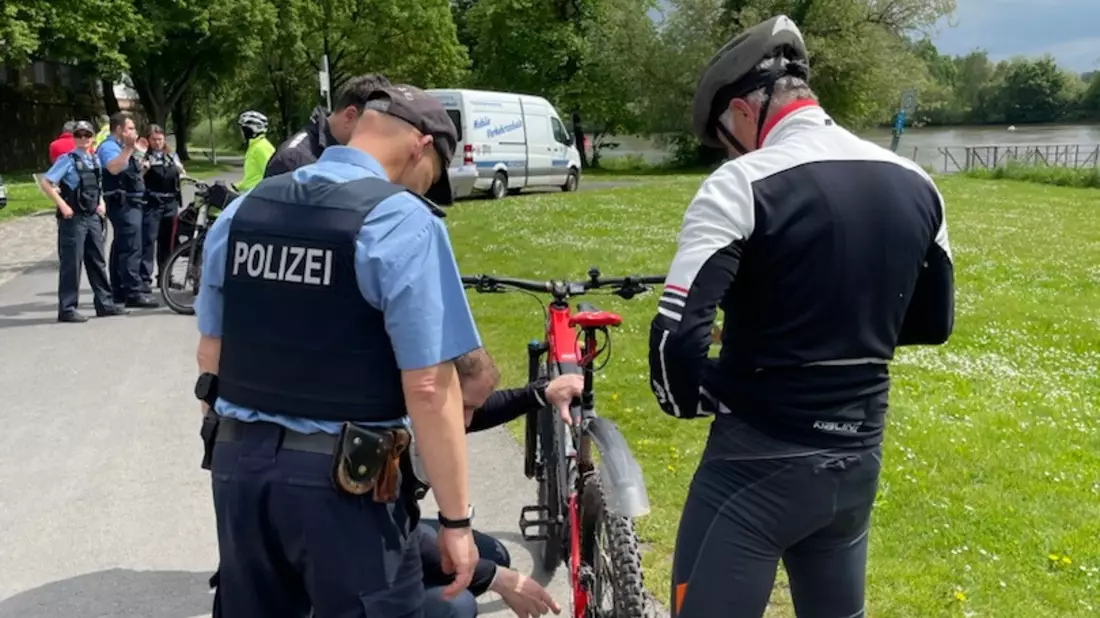POL-OF: Verkehrskontrolle am Radweg: Schwächere Verkehrsteilnehmer standen im Fokus - Bild: presseportal.de