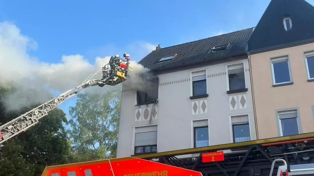 FW-MH: Ausgedehnter Wohnungsbrand im Bereich der Saarner Straße - Bild: presseportal.de