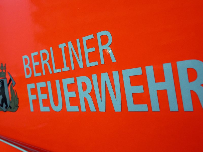 Die Berliner Feuerwehr war bei einem Brand im Berliner Bürgeramt im Einsatz (Symbolbild). - Foto: Soeren Stache/dpa