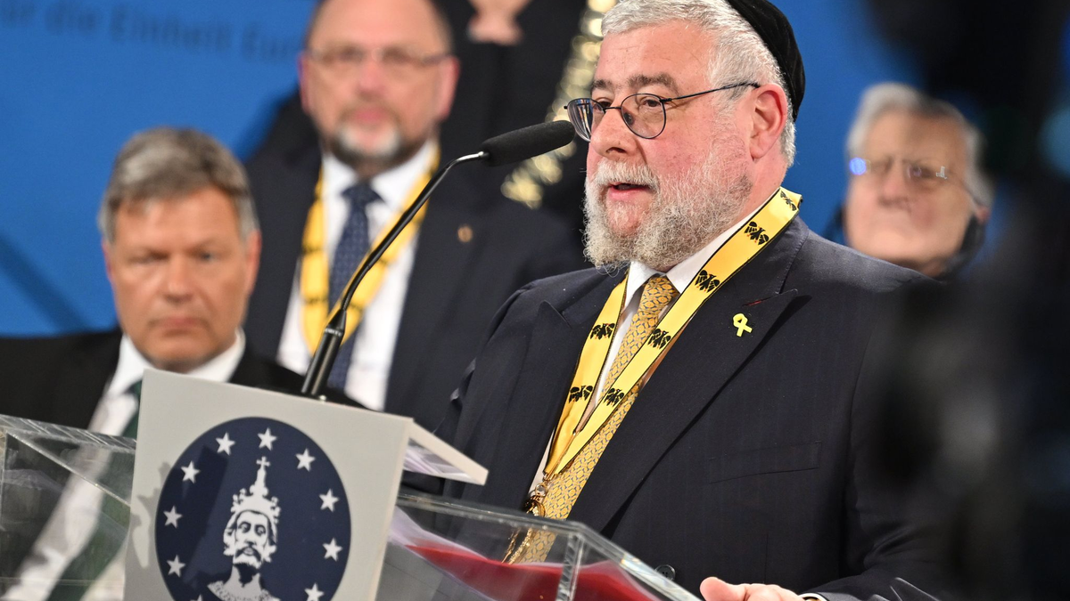Oberrabbiner Pinchas Goldschmidt ist mit dem  Internationalen Karlspreis zu Aachen ausgezeichnet worden. - Foto: Henning Kaiser/dpa