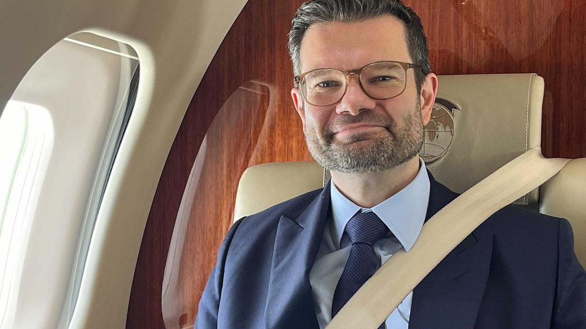 Die Innenminister von Bund und Ländern wollen härtere Strafen für Angriffe auf Politiker prüfen - Bundesjustizminister Marco Buschmann ist skeptisch. - Foto: Anne-Beatrice Clasmann/dpa