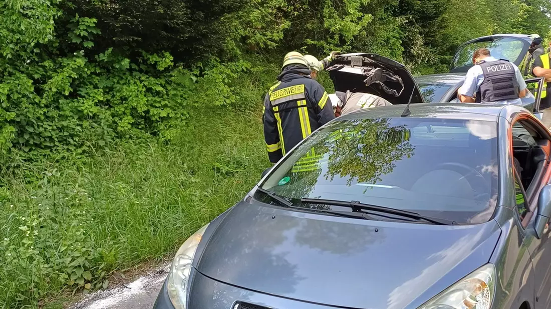 FW-EN: Wetter - zwei Verkehrsunfallfälle im Ortsteil Wengern und ein Hilfeleistungseinsatz auf der Ruhr - Bild: presseportal.de