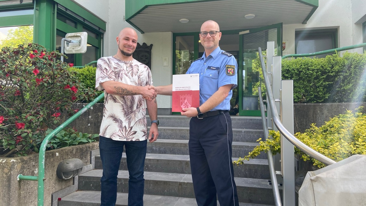 POL-PDNR: Ehrung für vorbildliches Bürgerverhalten - Foto: presseportal.de