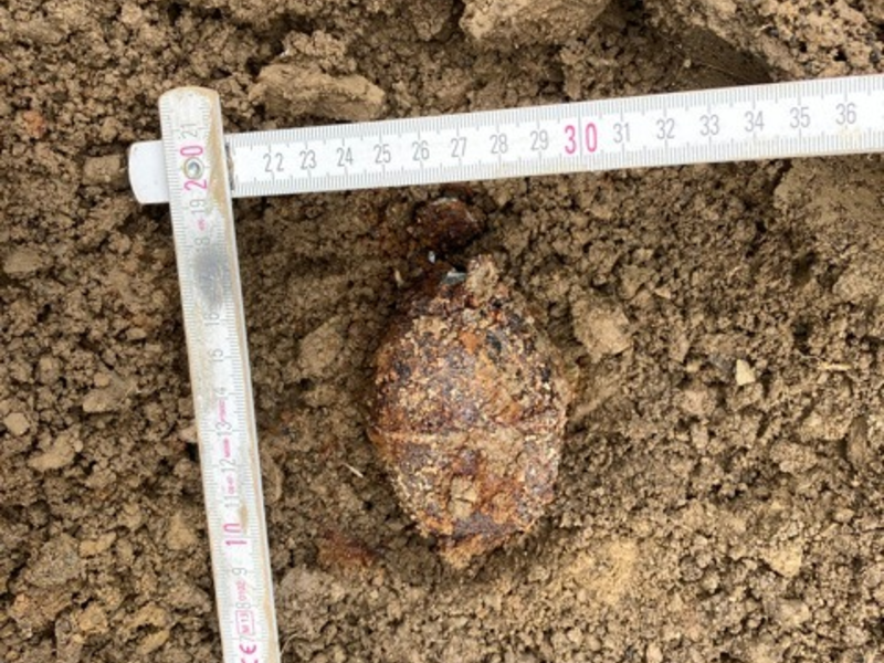 POL-GI: Handgranate bei Ausgrabung gefunden + Einbrecher überrascht + Person aus der Lahn gerettet + Seat gestohlen + Yamaha entwendet + Unfallfluchten - Foto: presseportal.de