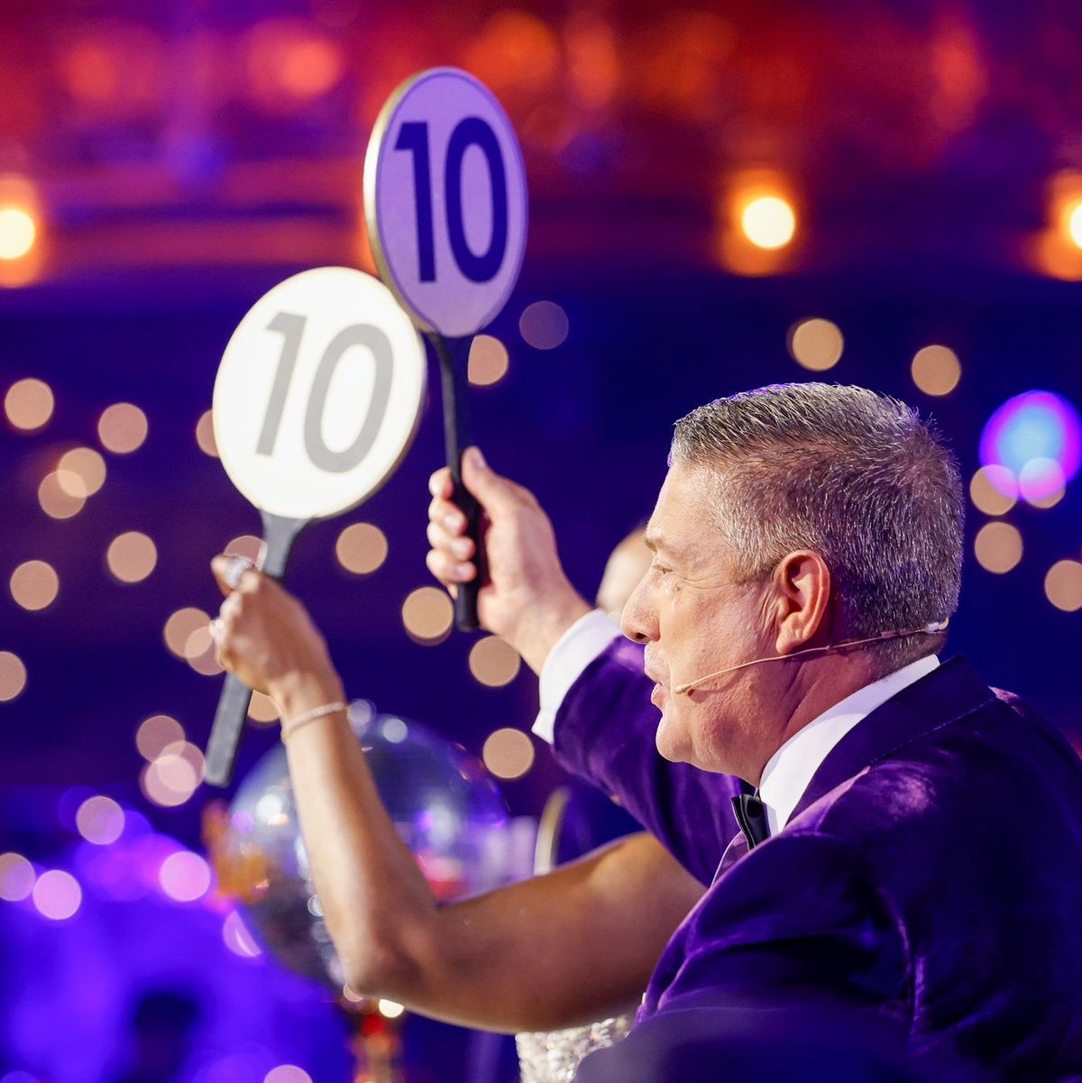 Die Jury um Joachim Llambi bewertete gleich vier von zehn Tänzen mit der höchstmöglichen Zahl von 30 Punkten. - Foto: Thomas Banneyer/dpa