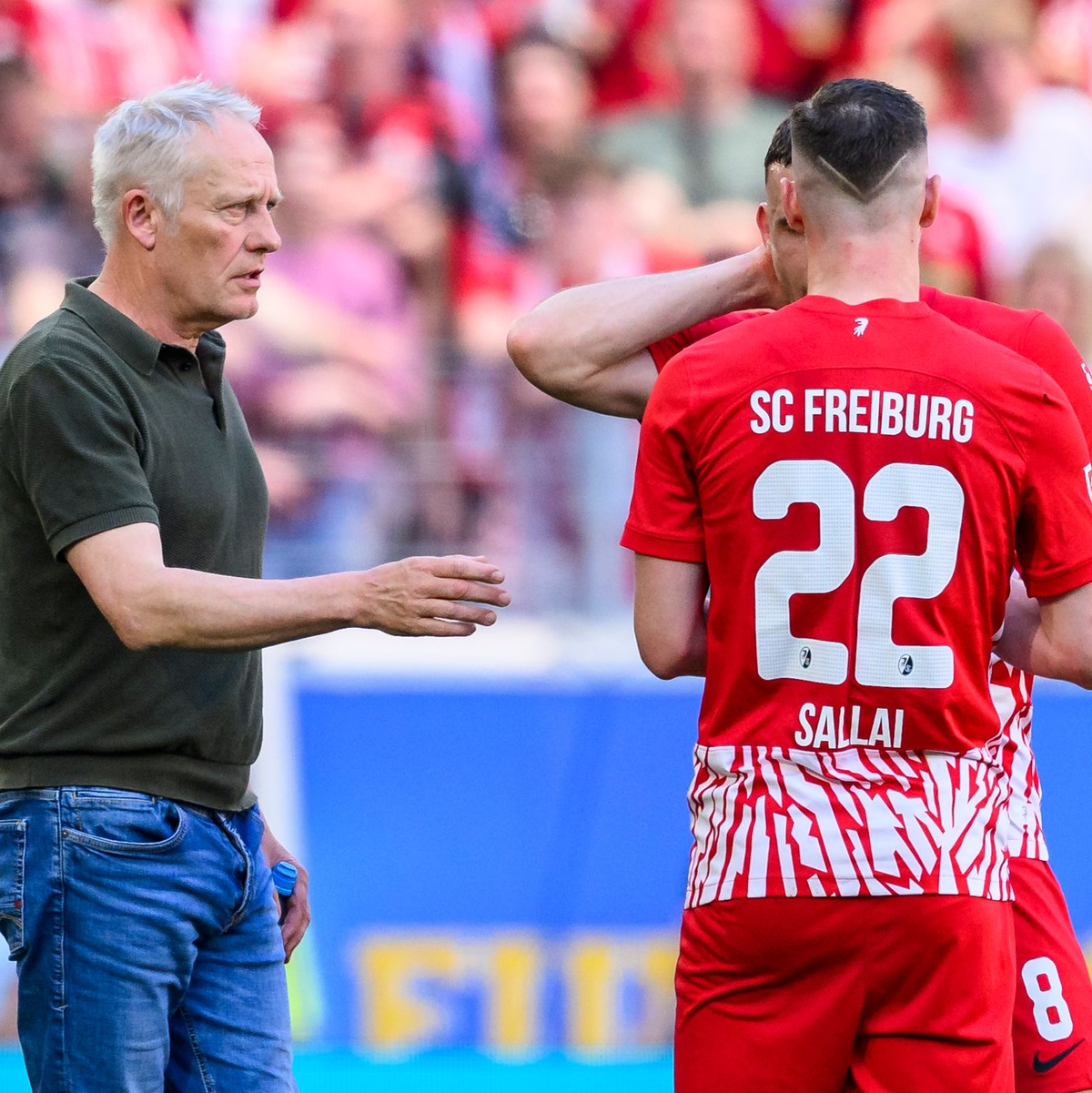 Christian Streich absolvierte gegen Heidenheim ein emotionales letztes Heimspiel als Freiburg-Trainer. - Foto: Tom Weller/dpa