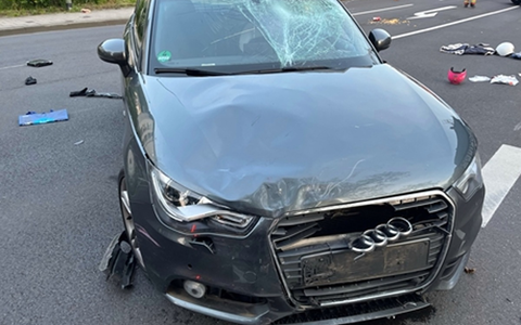 POL-ME: 43-Jähriger bei Verkehrsunfall lebensgefährlich verletzt - Velbert - 2405040 - Foto: presseportal.de