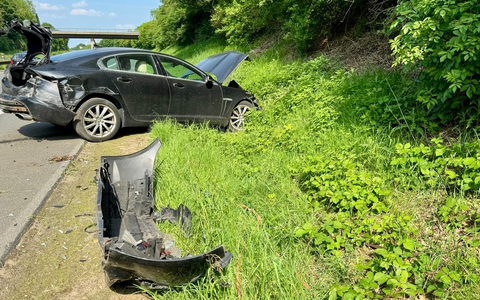 FFW Schwalmtal: Technische Hilfeleistung nach Verkehrsunfall - Foto: presseportal.de