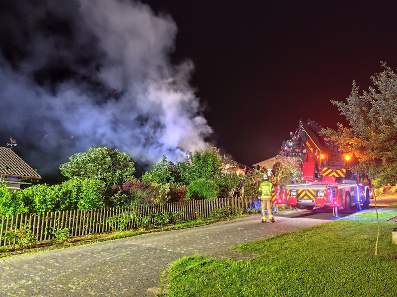 FW-EN: Brennende Gartenlaube - Foto: presseportal.de