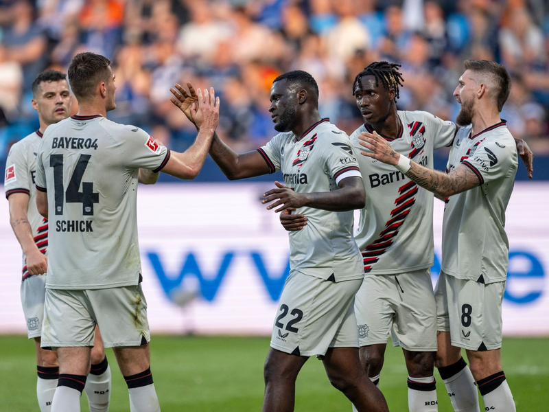 Dieter Hecking gab sein Debüt als Trainer des VfL Bochum. - Foto: David Inderlied/dpa