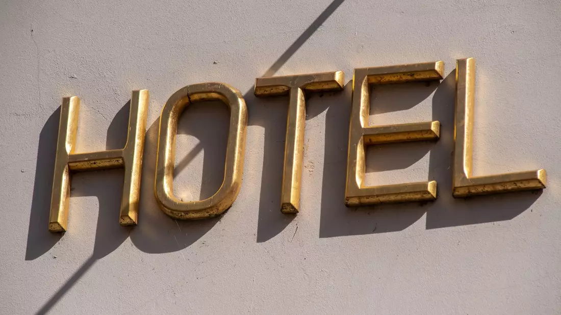 Hotels, Gasthöfe und Pensionen in Deutschland haben Rekordzahlen bei den Übernachtungen erzielt. - Bild: Stefan Sauer/dpa