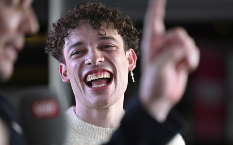 Der Schweizer Sänger Nemo hat den   Eurovision Song Contest (ESC) gewonnen. - Foto: Walter Bieri/KEYSTONE/dpa