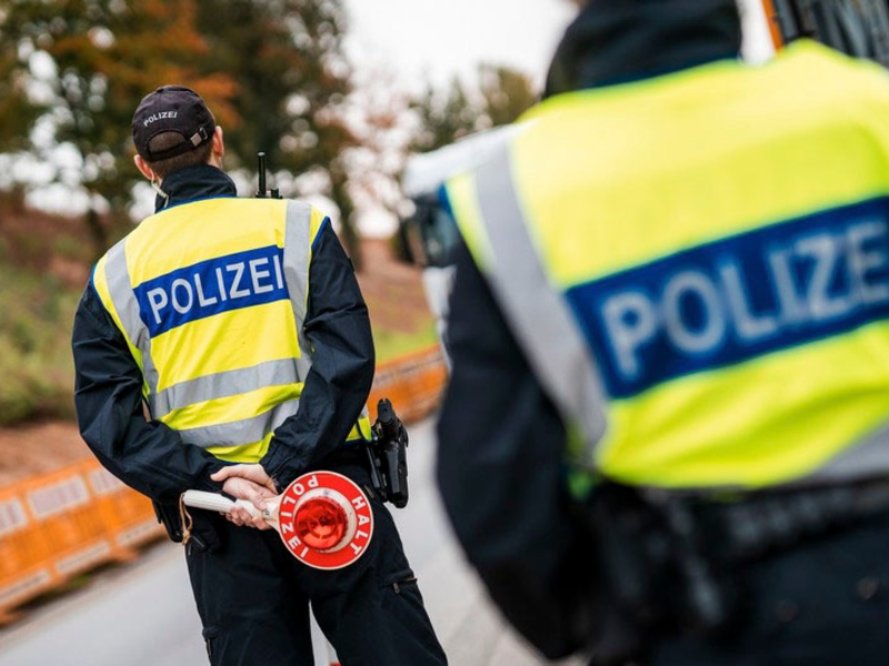 Bundespolizeidirektion München: Interpol-Fahndung/ Bundespolizei bringt gesuchten Finnen in Auslieferungshaft - Foto: presseportal.de