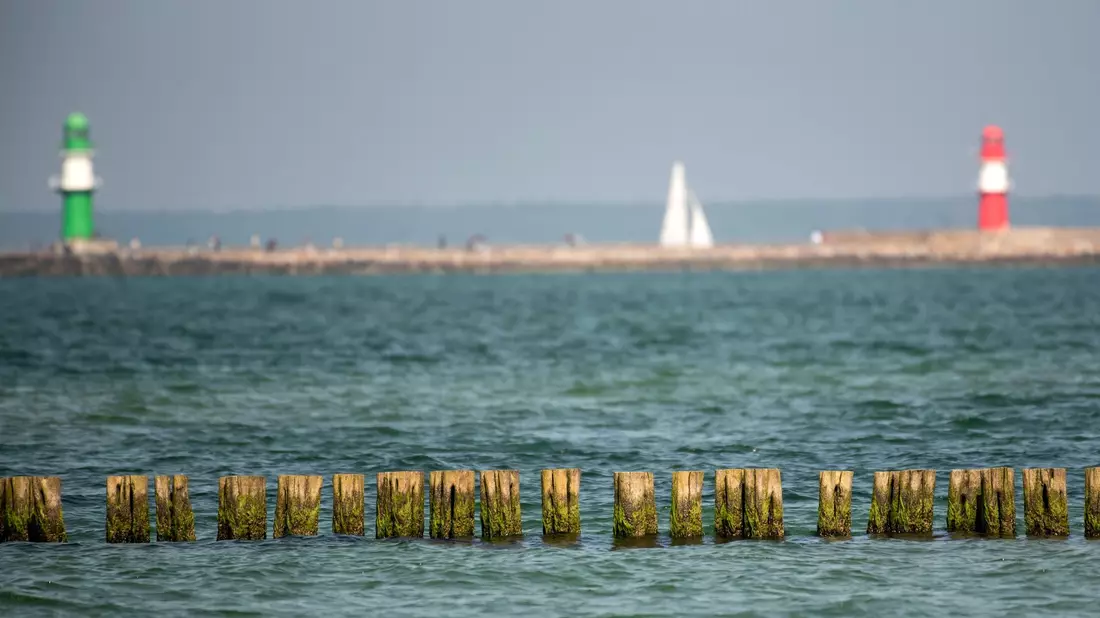 Die Ostsee ist laut einer Studie relativ stark mit dem giftigen Schwermetall Thallium belastet. - Bild: Frank Hormann/dpa