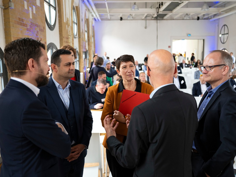 Die Branche steht vor großen Herausforderungen / BdS-Mitgliederversammlung mit intensivem politischem Austausch und Ausstellerrekord - Foto: presseportal.de