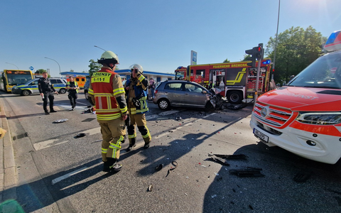 FW Bremerhaven: Verkehrsunfall mit verletzten Personen - Foto: presseportal.de