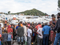 Ein Flüchtlingslager am Rande von Goma: 75,9 Millionen Menschen waren Ende 2023 Binnenvertriebene. - Foto: Moses Sawasawa/AP/dpa