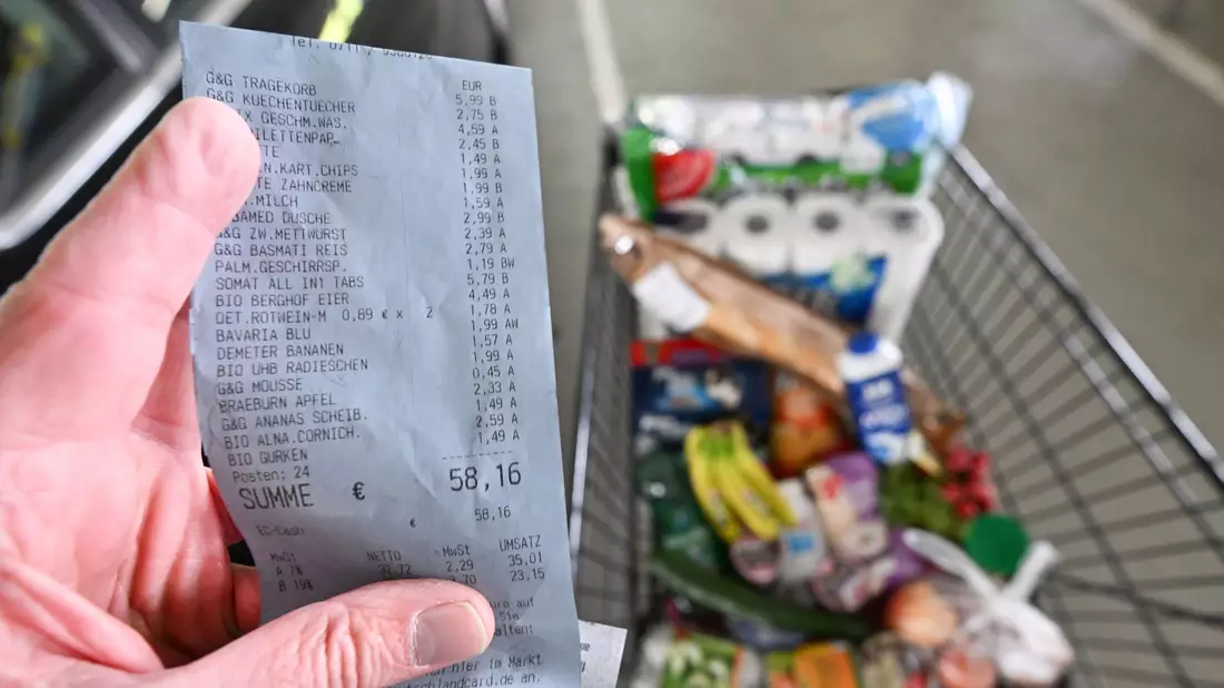  Im Mai waren Lebensmittel nach Angaben des Statistischen Bundesamtes 36,5 Prozent teurer als im Jahresdurchschnitt 2020. (Symbolbild) - Bild: Bernd Weißbrod/dpa