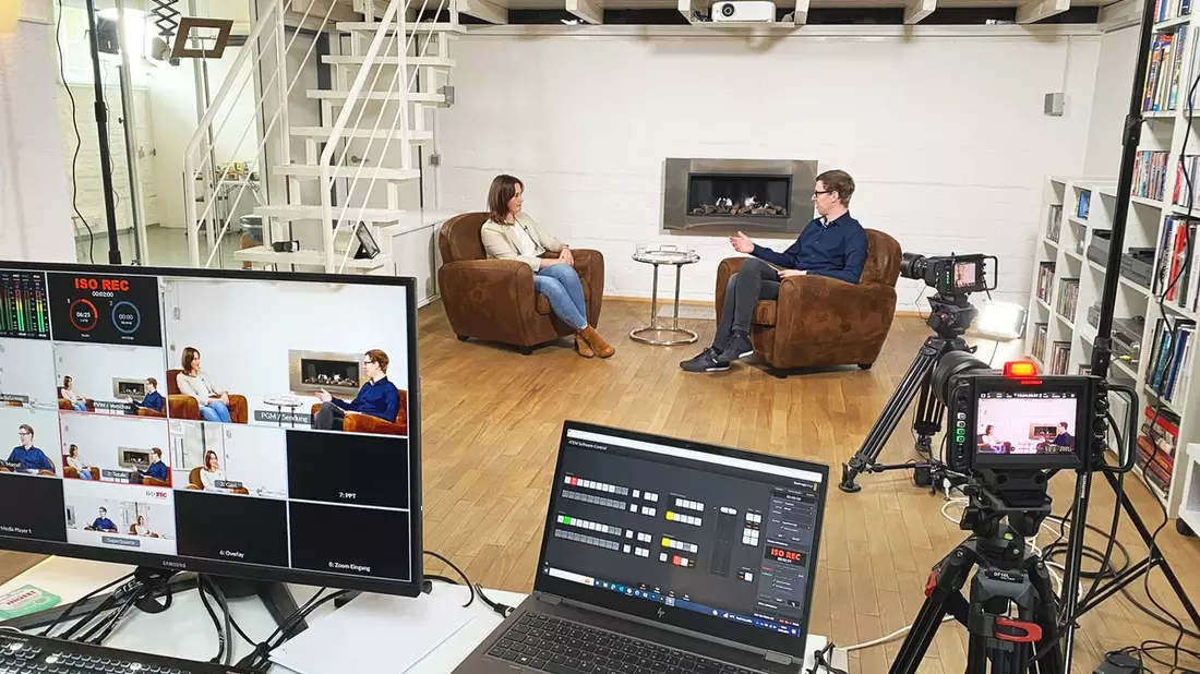 Wegweiser zur Attraktivitätssteigerung des Handwerks: Der ISOTEC-Handwerkskompass Podcast / Neue innovative Podcast-Reihe rückt das Handwerk wieder in den Fokus - Bild: presseportal.de