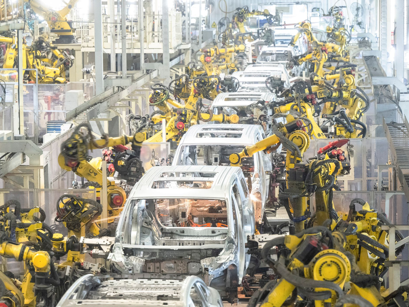 Die EU-Kommission untersucht seit vergangenem Herbst, ob E-Autos in China von wettbewerbsverzerrenden Subventionen profitieren. - Foto: Xiao Yijiu/XinHua/dpa