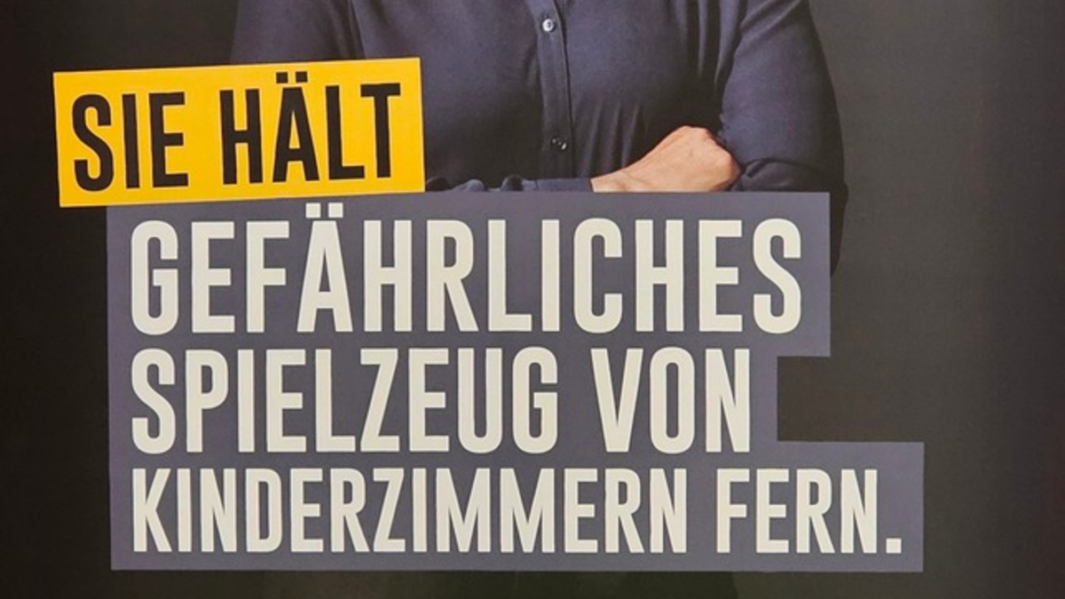 HZA-DU: Zollamt zieht gefährliches Kinderspielzeug aus dem Verkehr - über 12.000 Wasserspritzen wurden vernichtet - Foto: presseportal.de