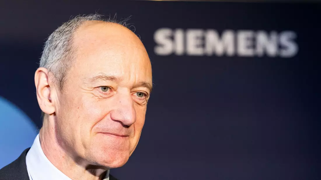 Siemens-Chef Roland Busch kann solide Ergebnisse vorweisen. (Archivbild) - Bild: Michael Matthey/dpa
