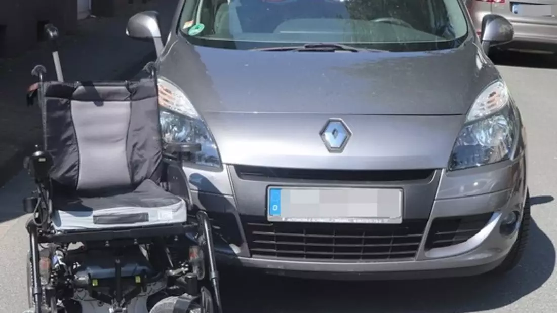 POL-HX: Fünf Verletzte bei Verkehrsunfall - unter den Verletzten befindet sich ein Säugling - Bild: presseportal.de