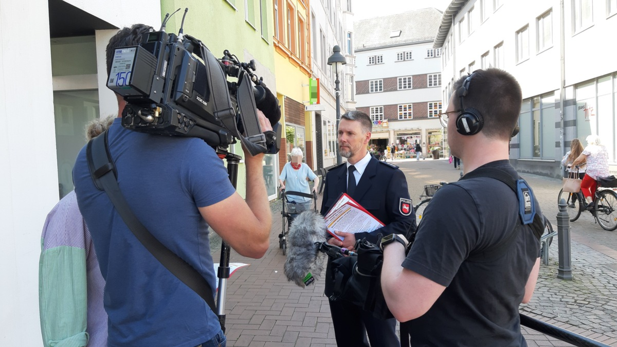 POL-SZ: Pressemitteilung der Polizeiinspektion SZ/PE/WF vom 14.05.2024. - Foto: presseportal.de