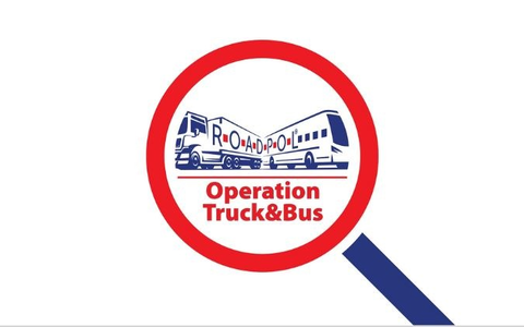 POL-OF: Kontrollwoche Truck & Bus: Mehrere Verstöße bei Verkehrskontrolle; 2.000 Liter Diesel abgezapft und Wahlplakat durch Feuer beschädigt - Foto: presseportal.de