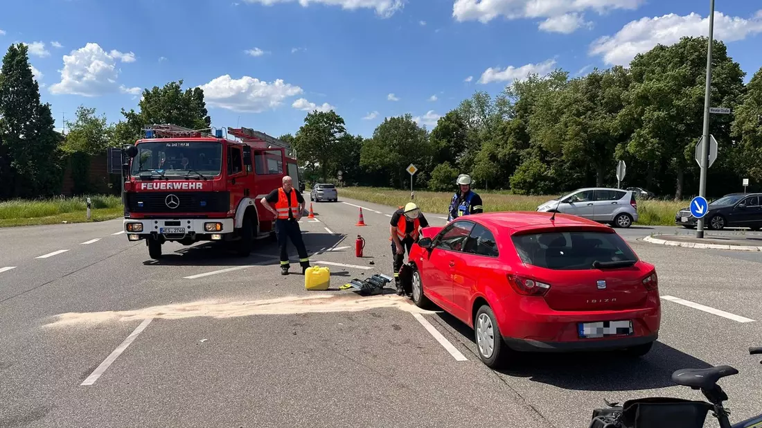 FW-Schermbeck: Verkehrsunfall auf der Weseler Straße - Bild: presseportal.de
